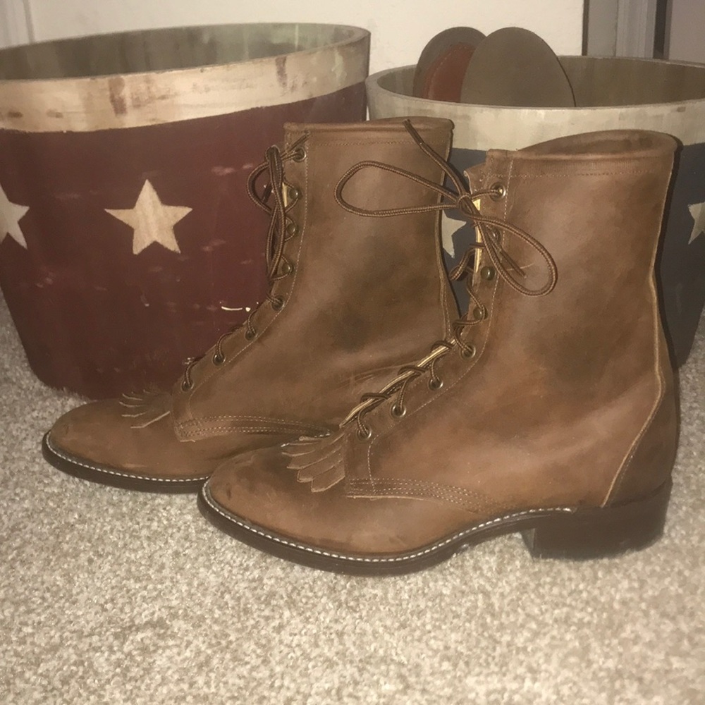 BRAND NEW with out tags Laredo Leather Boots